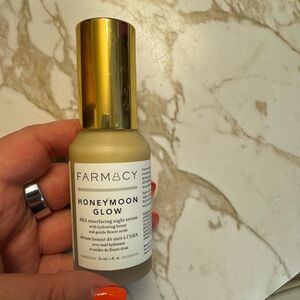FARMACY Honeymoon Glow AHA Resurfacing Serum used once!